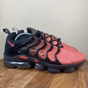 Nike Air Vapor Max Plus Crimson Gradient Mens Black Red Size 12 Shoes DZ4857-001